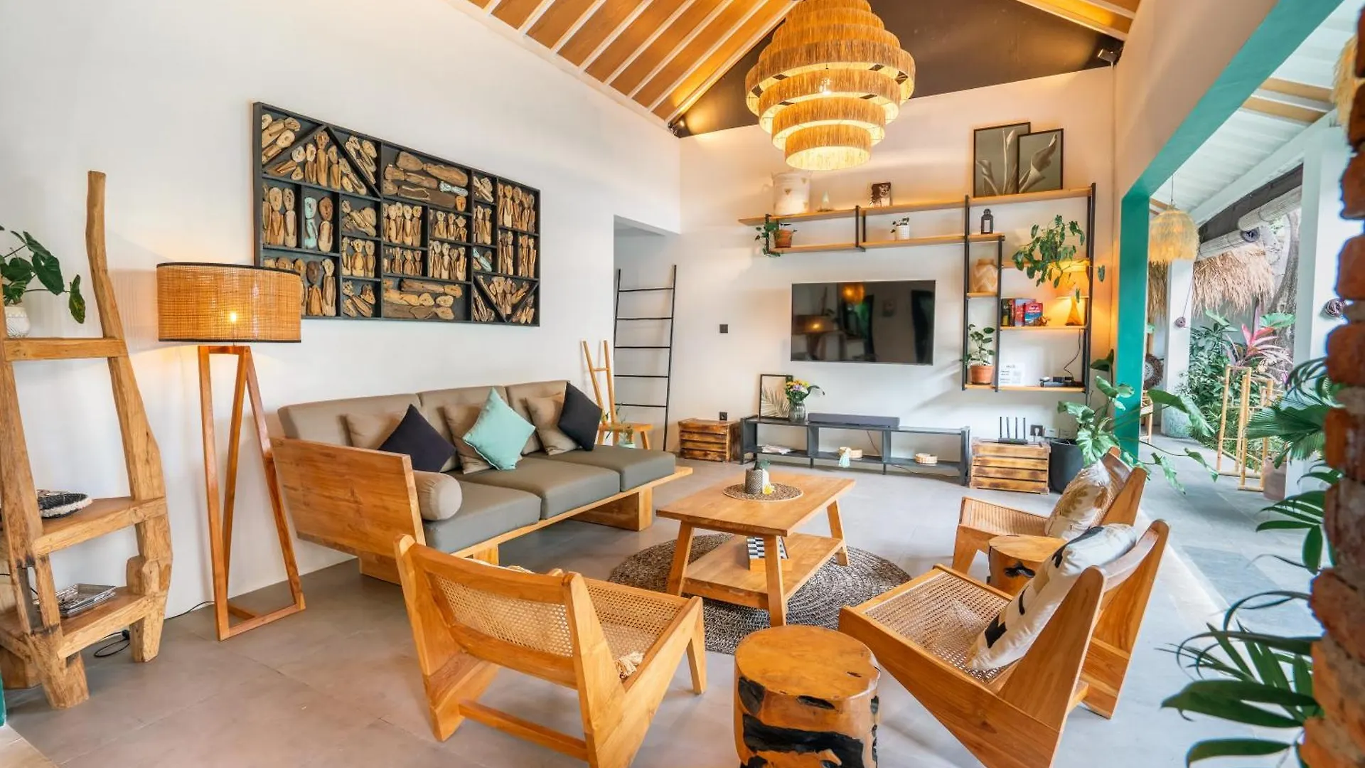 Villa Mint, 3Br Tropical Escape With Private Pool And Lush Garden 塞米亚克 度假居
