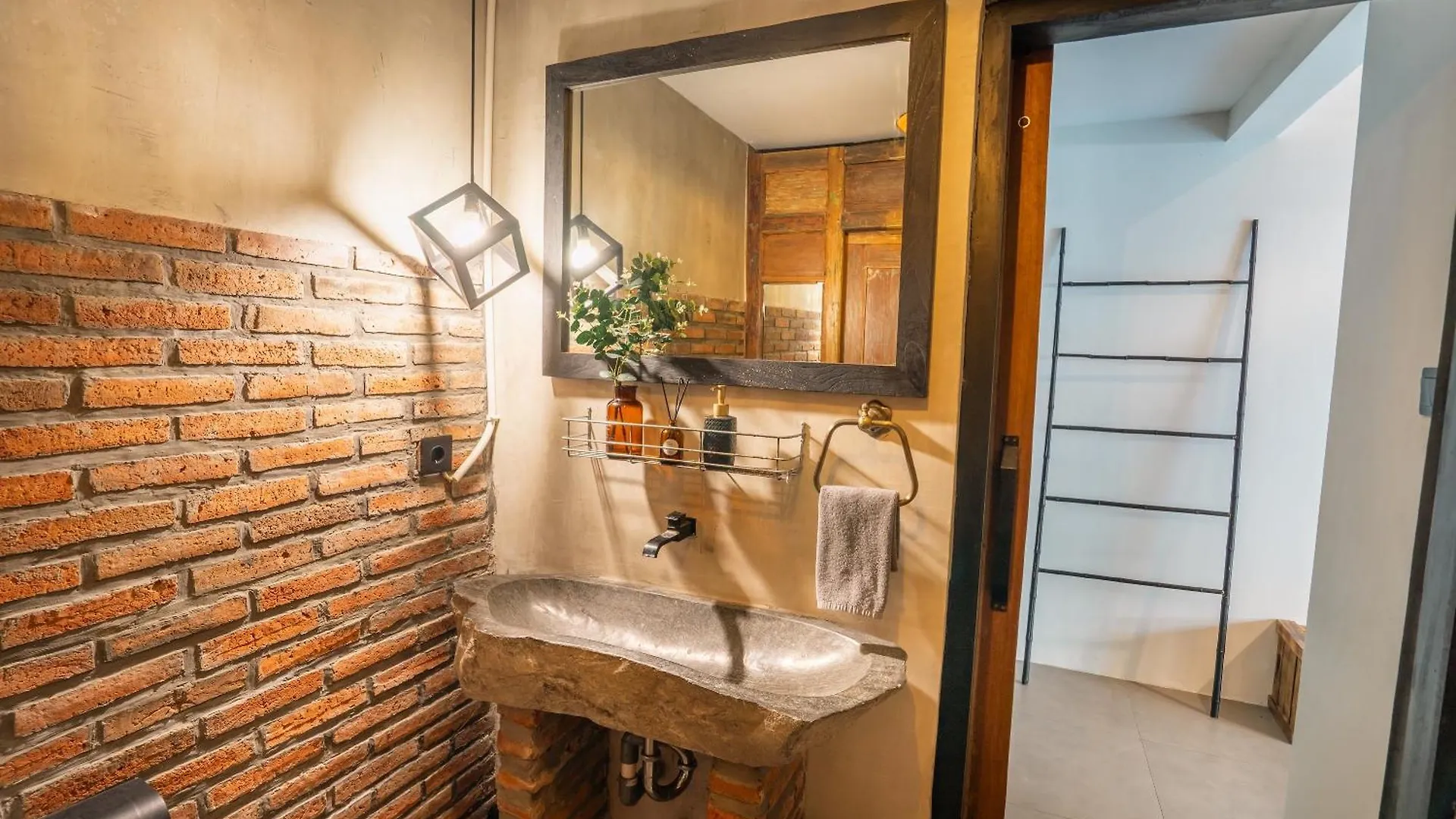 Villa Mint, 3Br Tropical Escape With Private Pool And Lush Garden 塞米亚克 0*,