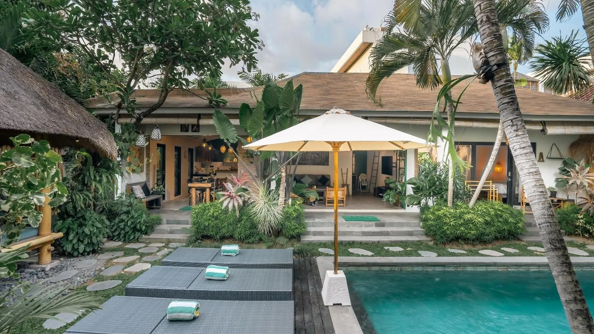 Villa Mint, 3Br Tropical Escape With Private Pool And Lush Garden 塞米亚克 度假居