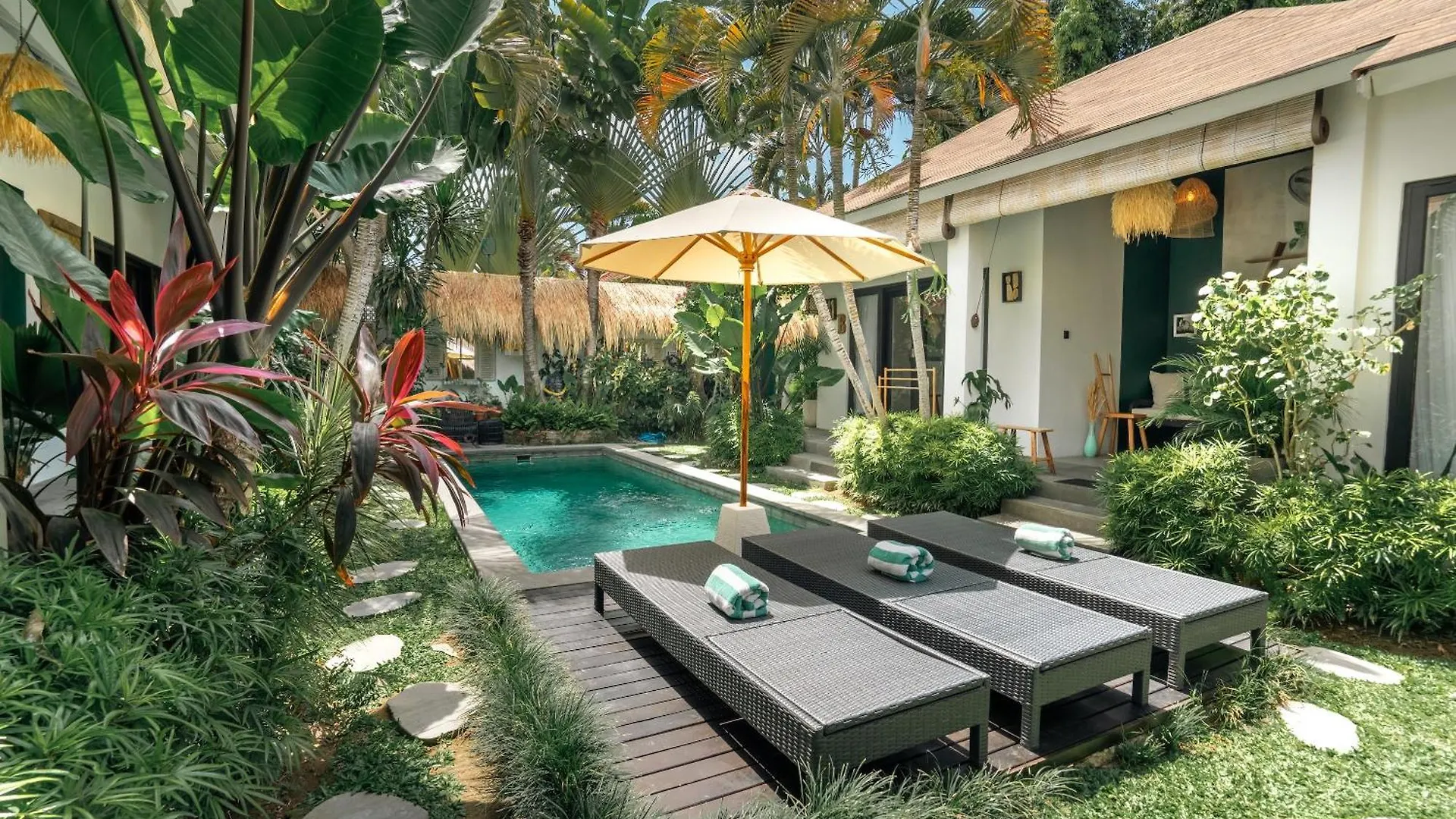 Villa Mint, 3Br Tropical Escape With Private Pool And Lush Garden 塞米亚克