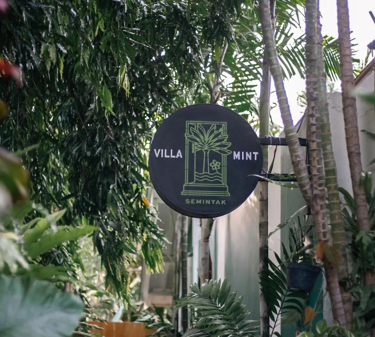 Villa Mint, 3Br Tropical Escape With Private Pool And Lush Garden 塞米亚克 0*,
